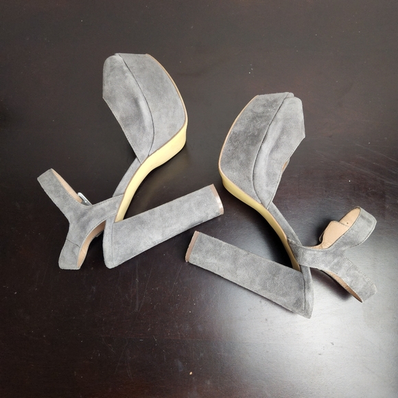 STEVE MADDEN Jillyy gray suede platform heels - Picture 6 of 11